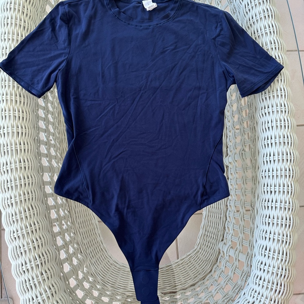 Lululemon Athletica nulu Blue short sleeve thong Bodysuit